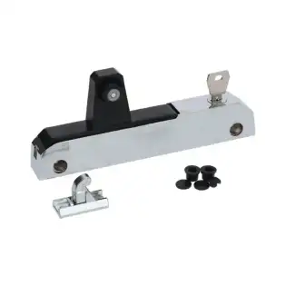 Fecho cromado para porta direita/esquerda com fechadura - acoplamento ajustável, centros de 150 mm.