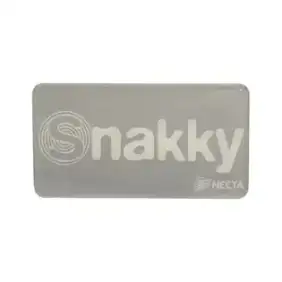 Zelfklevende plaat Snakky logo 112x61 mm voor Necta Snakky verkoopautomaat