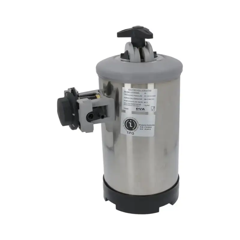 DVA マニュアル式 8 L ウォーターソフナー、 バイパス付き